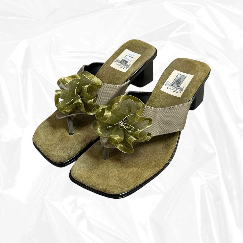 Vintage Green Rosette Square Toe Thong Chunky Heel